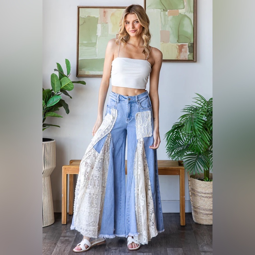 OLI & HALI Women’s Denim LACE INSERT DETAIL RUFFLE FLARE WIDE LEG PANTS